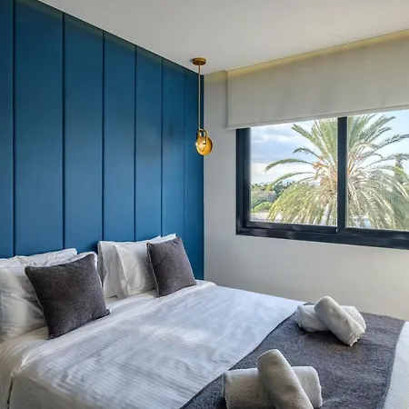 Lazuli Green View